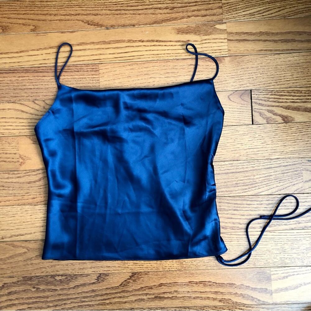 AQUA navy square neck silky camisole with ruched side Women’s size M NWT - Picture 2 of 8